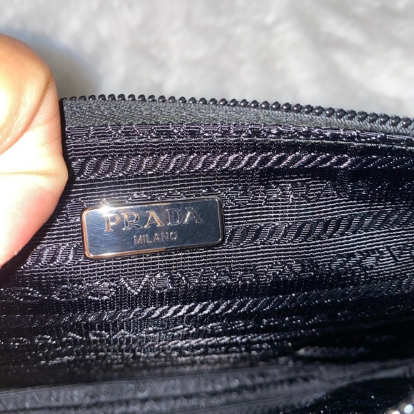 Prada wristlet - Picture 11 of 11